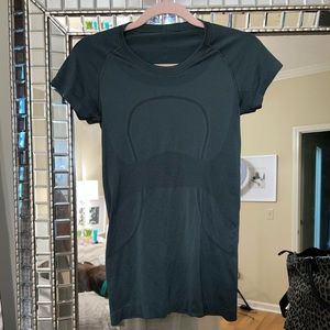 Swiftly Tech Short Sleeve Shirt